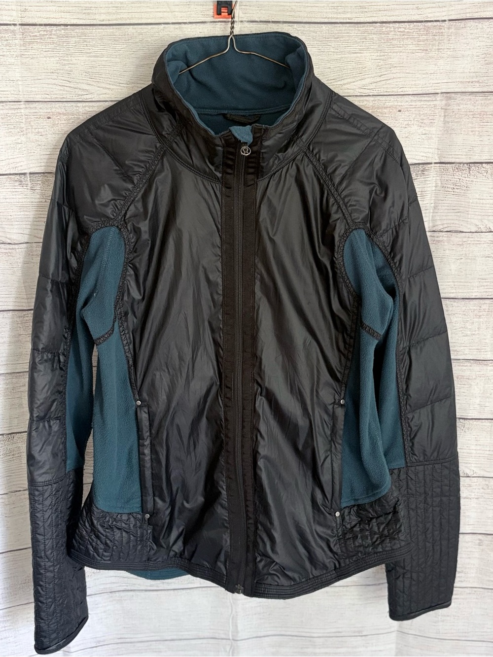 LULULEMON Jacket with Fleece Size 10